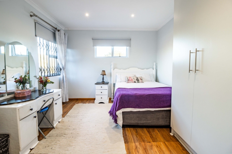 4 Bedroom Property for Sale in Rondebosch East Western Cape